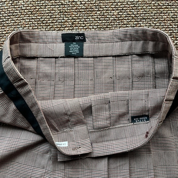 Pleated plaid  mini SINC skirt size 0 - Picture 3 of 7